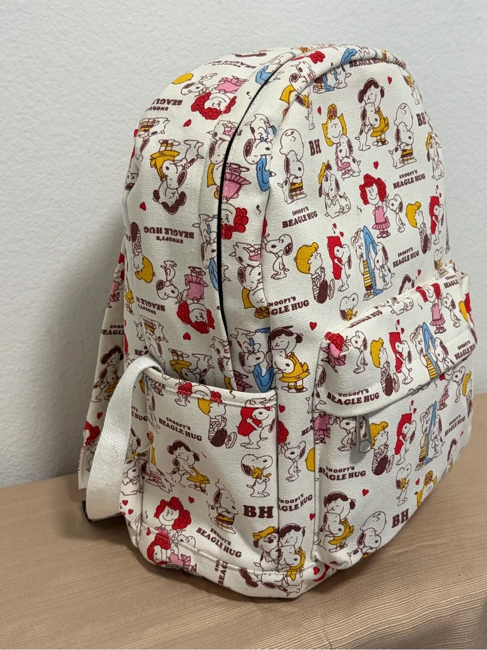 Peanuts Snoopy Beagle Hugs Backpack - NWOT